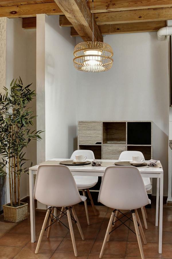 Home4u, Elvira 16, 2a Appartamento *