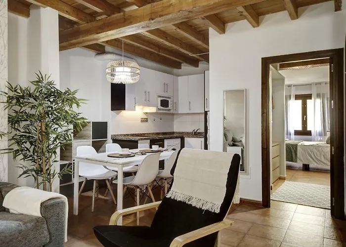Home4U, Elvira 16, 2A