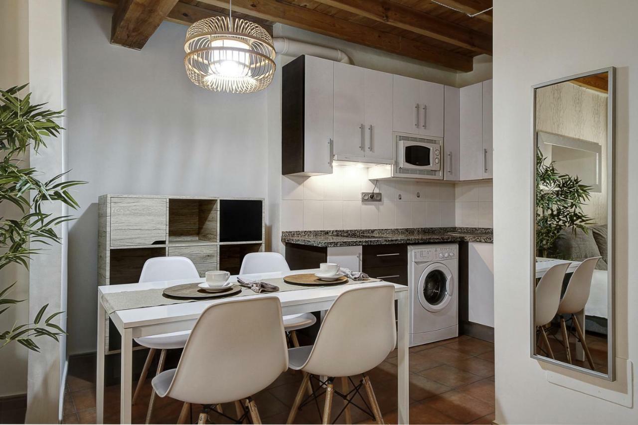 Home4u, Elvira 16, 2a Appartement *